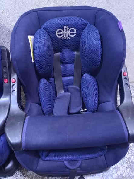 مقاعد سيارة لل اطفال مكان بغداد زيونة رقمي ***********
