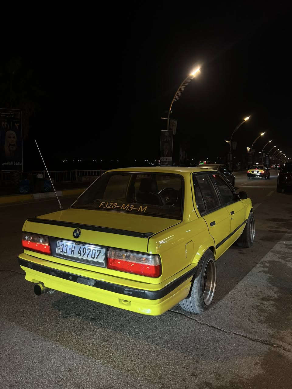 من رخصت الادمن المحترم
للبيع Bm E30
عليها مكينه 28موديل 88 محدثه 92 بأسمي السياره رقم بغداد الجديد كهربائيات كلها شغاله صدر امامي خلفي جديد التايرات 2 سايز الصلنصه ماطور كهربائي 
مكاني ديالى بعقوبه. 
للاستفسار اكثر الاتصال على الرقم ***********
