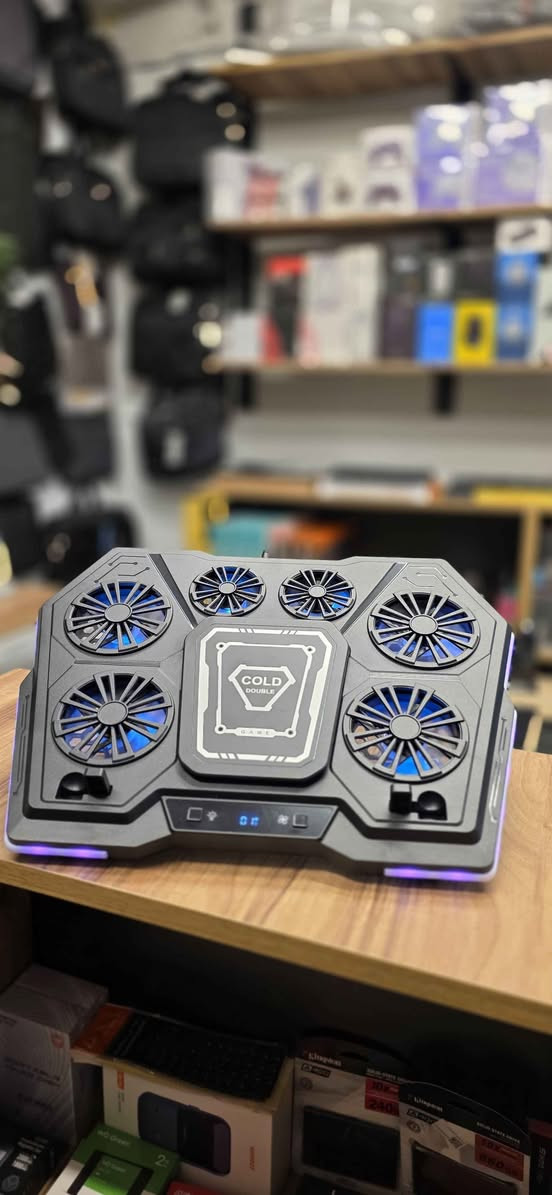 کوردی- عربي

چیتر خەمی گەرمبوونی لاپتۆپەکەت نەبێت! ساردکەرەوەی D13 بەهێزترین چارەسەرە بۆ ئەو کەسانەی یاری دەکەن یان مۆنتاژ و کاری قورس ئەنجام دەدەن.
​تەکنەلۆژیای ساردکردنەوە: بەکارهێنانی سستەمی نیمچەگەیەنەر (Semiconductor) بۆ دابەزاندنی خێرای پلەی گەرمی.
​بێدەنگ و بەهێز: خاوەنی 6 پانکەی ساردکەرەوەیە کە بە بێدەنگی کاردەکەن.
ڕووناکی RGB ڕەنگاوڕەنگ کە دیمەنێکی مۆدێرن بە لاپتۆپەکەت دەبەخشێت.
​دەتوانیت بەرزی و نزمییەکەی بەپێی ئارەزووی خۆت ڕێکبخەیت.
بە کێبڵ یان USB کار دەکات

عربي 
ودّع حرارة اللابتوب نهائياً! 🔥❄️
​أقوى مبرد للألعاب Gaming Cooler D13 وصل الآن! الخيار الأمثل للجيمرز والمصممين لضمان أفضل أداء للجهاز.
​✅ تبريد Semiconductor: تقنية تبريد احترافية وسريعة جداً.
✅ 6 مراوح صامتة: تبريد فائق بدون أي ضجيج.
✅ إضاءة RGB: تصميم عصري يضيف لمسة مميزة لسيت‌أب الخاص بك.
✅ شاشة تحكم: مراقبة السرعة والتحكم الكامل بلمسة واحدة. تكدر تشغلها من خلالها منفذ USB
​📍 متوفر الآن! تواصل معنا عبر الخاص للطلب أو الاستفسار. أربيل, العراق


**إذا كنت صاحب هذا الإعلان وتريد حذفه لأي سبب، رجاءا أرسل رسالة إلى الدعم الفني**