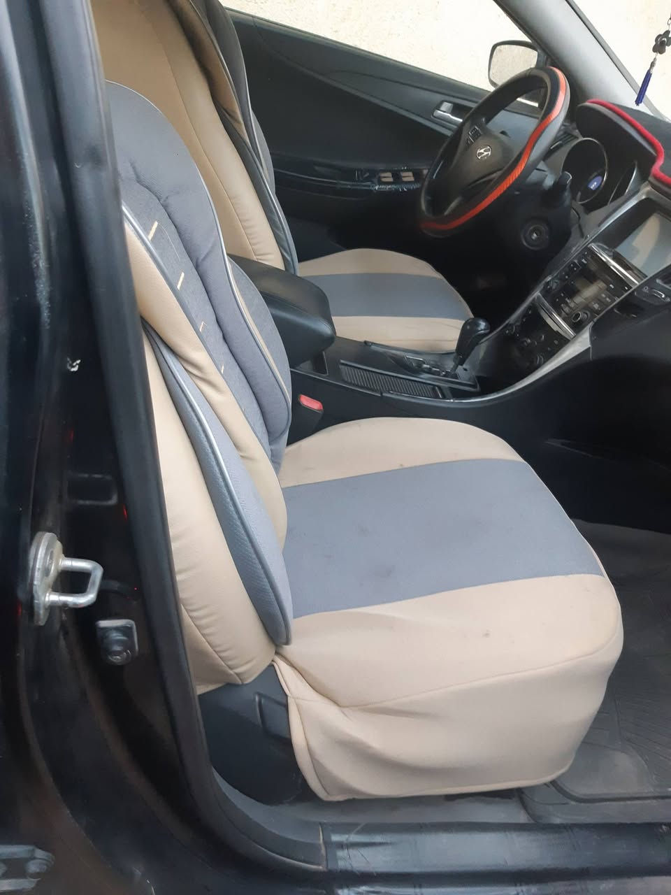 للمراوس أو البيع سوناتا 2010 محرك دوش 2000 گير أوتوماتيك وتبريد ممتاز ورقم سليمانية دولي وهزاز مسجلة كاملة بإسمي سنوية لغاية 2030 وصورها واضحة بالمنشور وسعر 80 ورقة وبالخير والبركة على المشتري
المكان الديوانية الشامية
