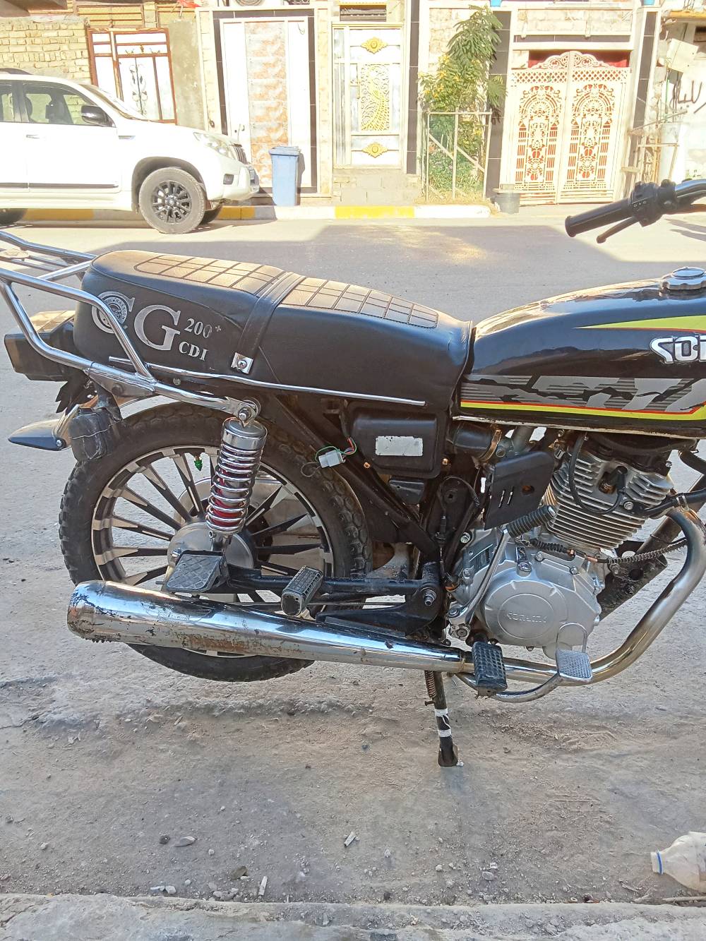 السلام عليكم دراجة ايراني سونلك موديل 25 كفالة عامة دراجة خير من الله ماشية 7000الف . بس بيه ضربة خفيفة بالجاملغ تتعدل أوراق كاملة اصولي بس ما مكمركة السعر 750 وبيه مجال عنواني بغداد مدينة الصدر 