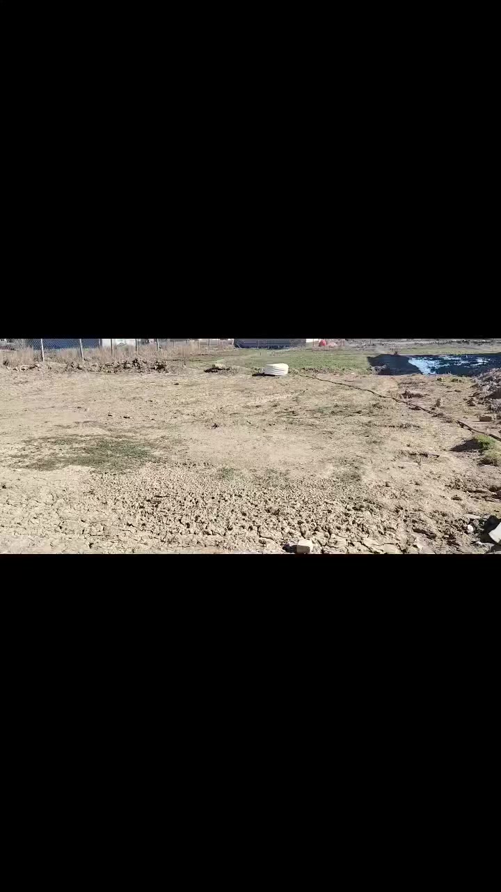 اسلام عليكم
قطعة أرض زراعي  للبيع
المساحة 340 متر طول 20 + عرض 17 
واصل يمها  كافة الخدمات   ماء وكهرباء 
مكان القطعه الغراف قرب البراز 
 سعرها  10   هاذه رقمي لتواصل ***********
