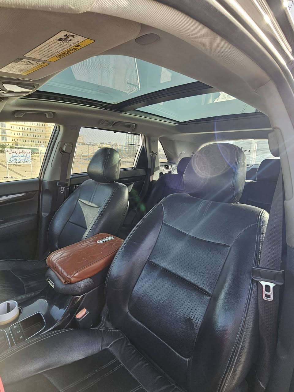 سلام عليكم سورنتو2014 وارد امريكي ضربه خفيفه فول موصفات 6سلندر3300 اس اكس يعني فول واحد على واحد مواصفات كامله شاشه كامره خلفيه جنطه كهرباء 7راكب كشنات كهرباء تبريد كشنات وتدفئه كشنات 3قطع تبريد مال جناي يعني مال بيت سعر177 وبيه مجال متواجد على الوتساب ***********
