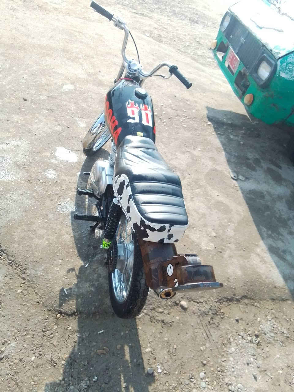 سلام عليكم دراجه نامه شلامجه كله نامه دراجه خير من الله من شلعه معدل فصله دراجه أوراق كامله مكاني لمسيب وذه مراوس بكامله لسعر خاص رقم 🔢***********مو شراي طلع كبل
