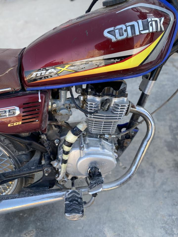 السلام عليكم دراجه تايكر للبيع موديل ٢٠٢٣ دراجه حلوه ونضيفه كهربائيات كلها شغاله اوراق كاتونيه مكاني ديالى الخالص 
هذا رقمي ‭٠٧٨٥ ٣٢٨ ١٢٢٠‬ 
اتصل وبيك خير وتدلل
