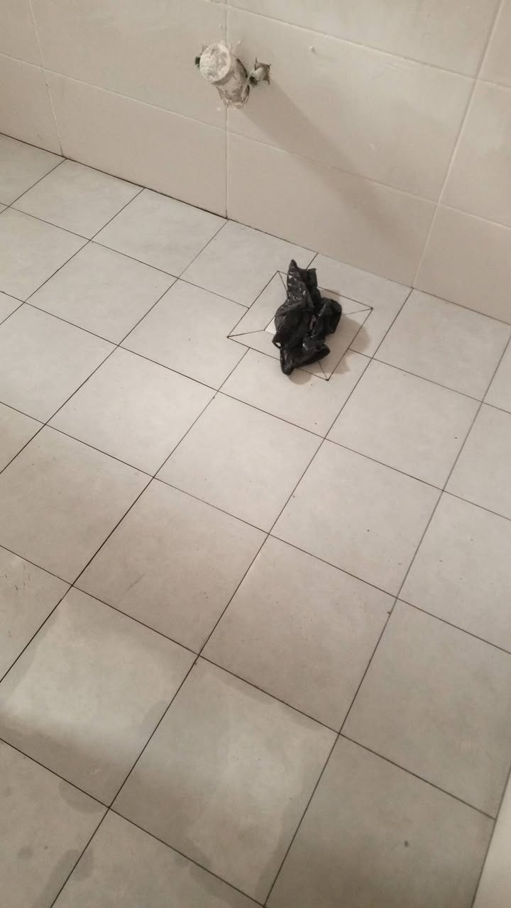 خلفه سيراميك متفرغ 
شغل بليرضي الله وهاذ جزئ من اعمالي
لانكم تستحقون الافضل
هاذ رقم المبايل ***********
