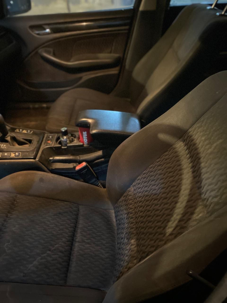 السلام عليكم 🩵
بي ام زعرة موديل 2002

بيها رقم سليمانية الماني 

 كصتين قمارة

محرك بالكارتون

كفالة السيارة عدا باب متعور شوية

معروضة ب ٣٥ ورقة و بيها مجال للشراي مكاني النجف


**إذا كنت صاحب هذا الإعلان وتريد حذفه لأي سبب، رجاءا أرسل رسالة إلى الدعم الفني**