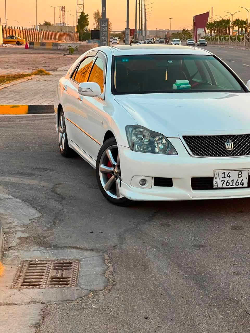 شاهينه 2006 مزاد وتسجيل جديد رقم بصرة كفالة من كلشي  شاصي 84 فتح كشنات جلد شاشة بردة خلفية  حساساتمكلف *********** مكلف بالنشر العنوان البصرة
