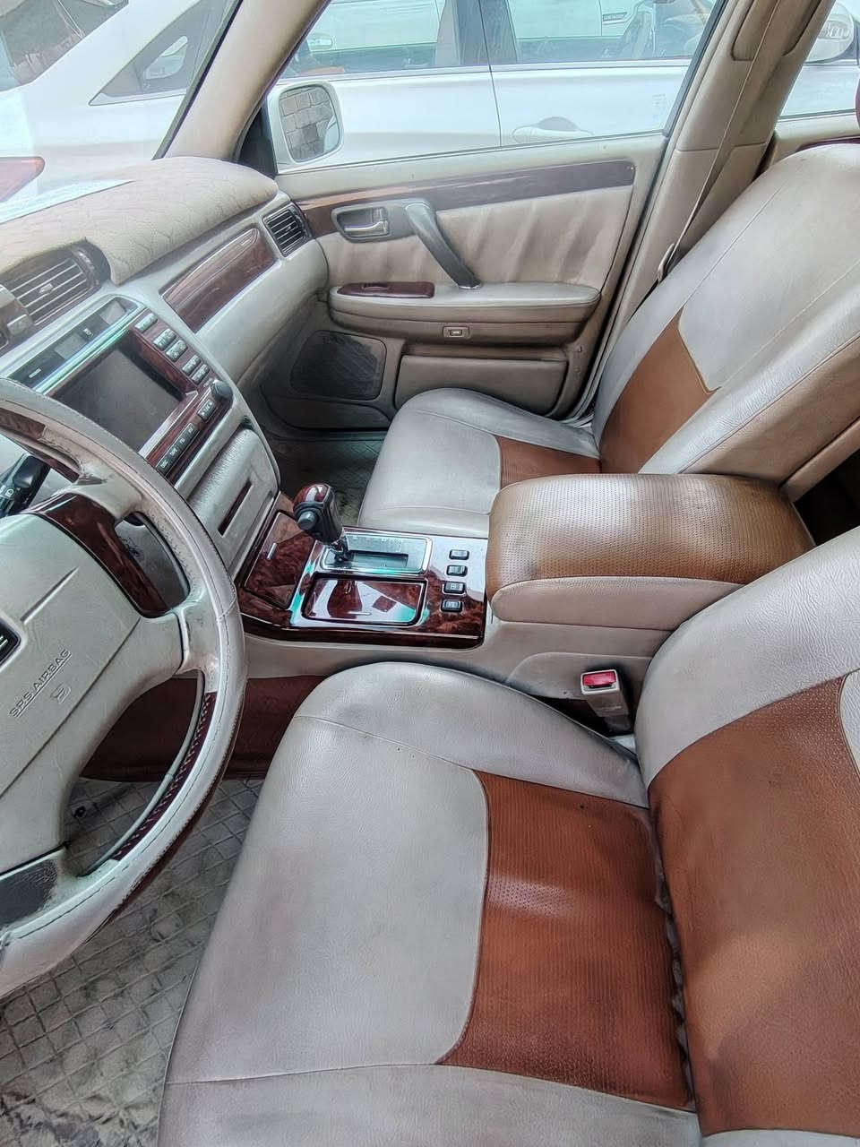 سلام عليكم ملكه للبيع فول مواصفات ماعدا فتحه اربع دكم كرستال اصل مكفوله كفاله عامه كص اونقل اوصبغ اوضربه حته من تبديل مكفوله رقم انكليزي بسمي قرار 48 سعر 135 بيه مجال رقم هاتف ***********
