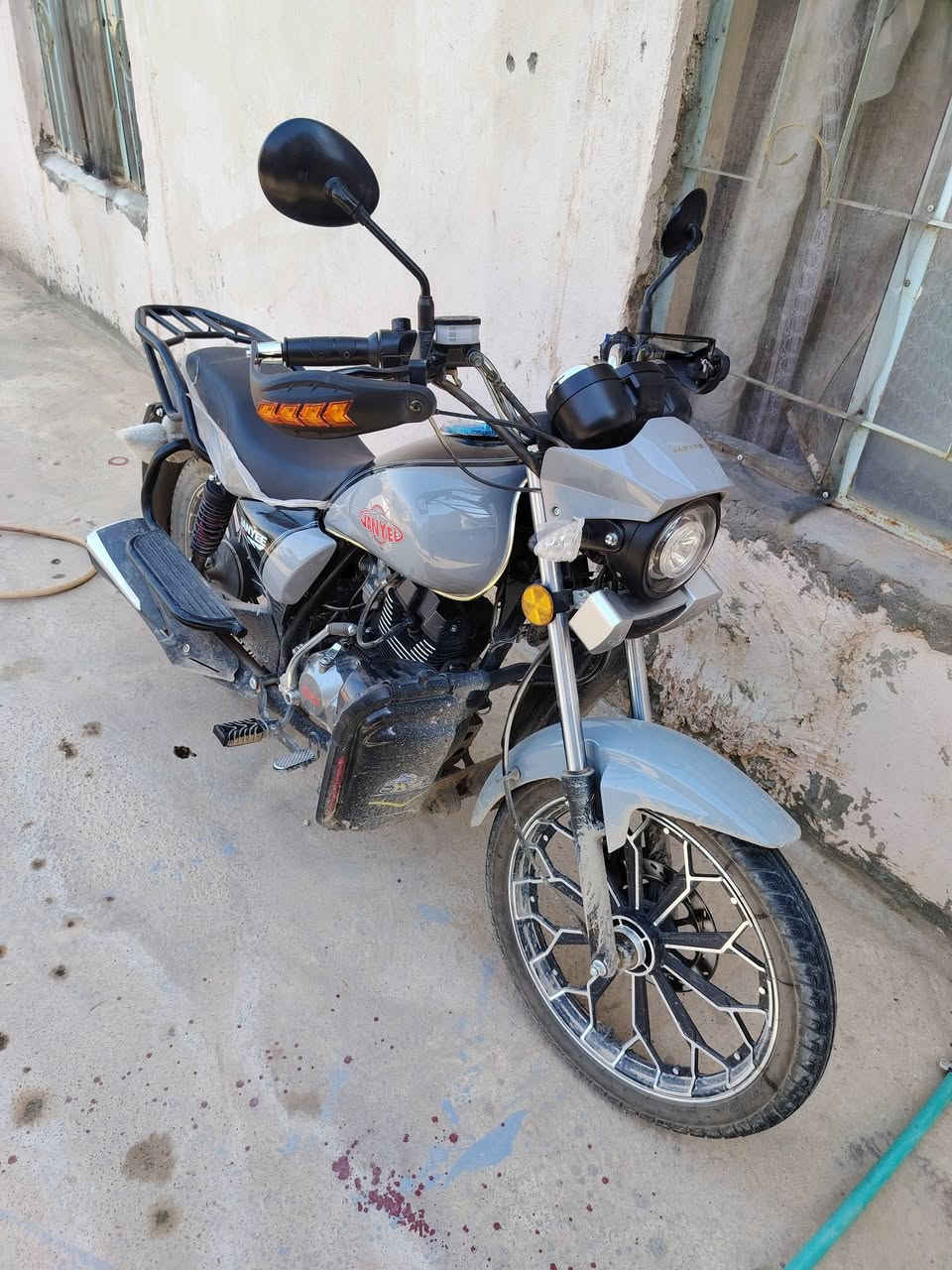 موطور جني هيوشا شوف العين مستخدم 4 اشهر فقط
كلشي معا كنترول سويچات 3 
موديل 2025 للبيع للأستفسار الاتصال
ع الرقم *********** 
#السعر_المطلوب_مليون_و_100_وبي_مجال
