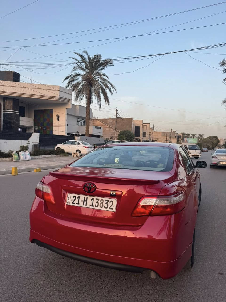 السلام عليكم مستعجل على بيعته
كامري ٢٠٠٨ وارد خليجي 
4 سلندر 
رقم سليمانيه 
قطعتين تبريد 
شاشه 
لايت زنون  
السياره حادثها هنا بلعراق خلفي و نصبغت عام جماليه
مكاني بغداد
سعرها٨٥ و بيها مجال
تواصل ويا رقم ابو سياره 
***********
