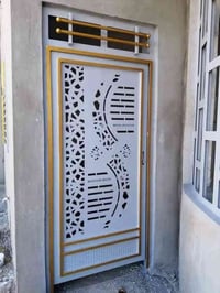 صباغ شبابيك وجدران شغل درجه اولى متفرغ حاليا للاستفسار رقمي 0780956072...