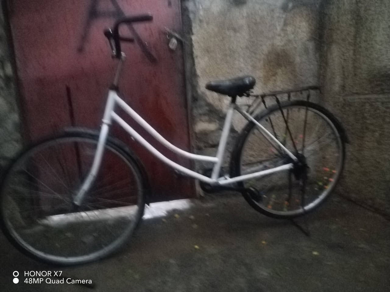 السلام عليكم بايسكل بناتي للبيع السعر 70
وبي مجال العنوان بغداد المعالف شارع الدكتور حافض


**إذا كنت صاحب هذا الإعلان وتريد حذفه لأي سبب، رجاءا أرسل رسالة إلى الدعم الفني**