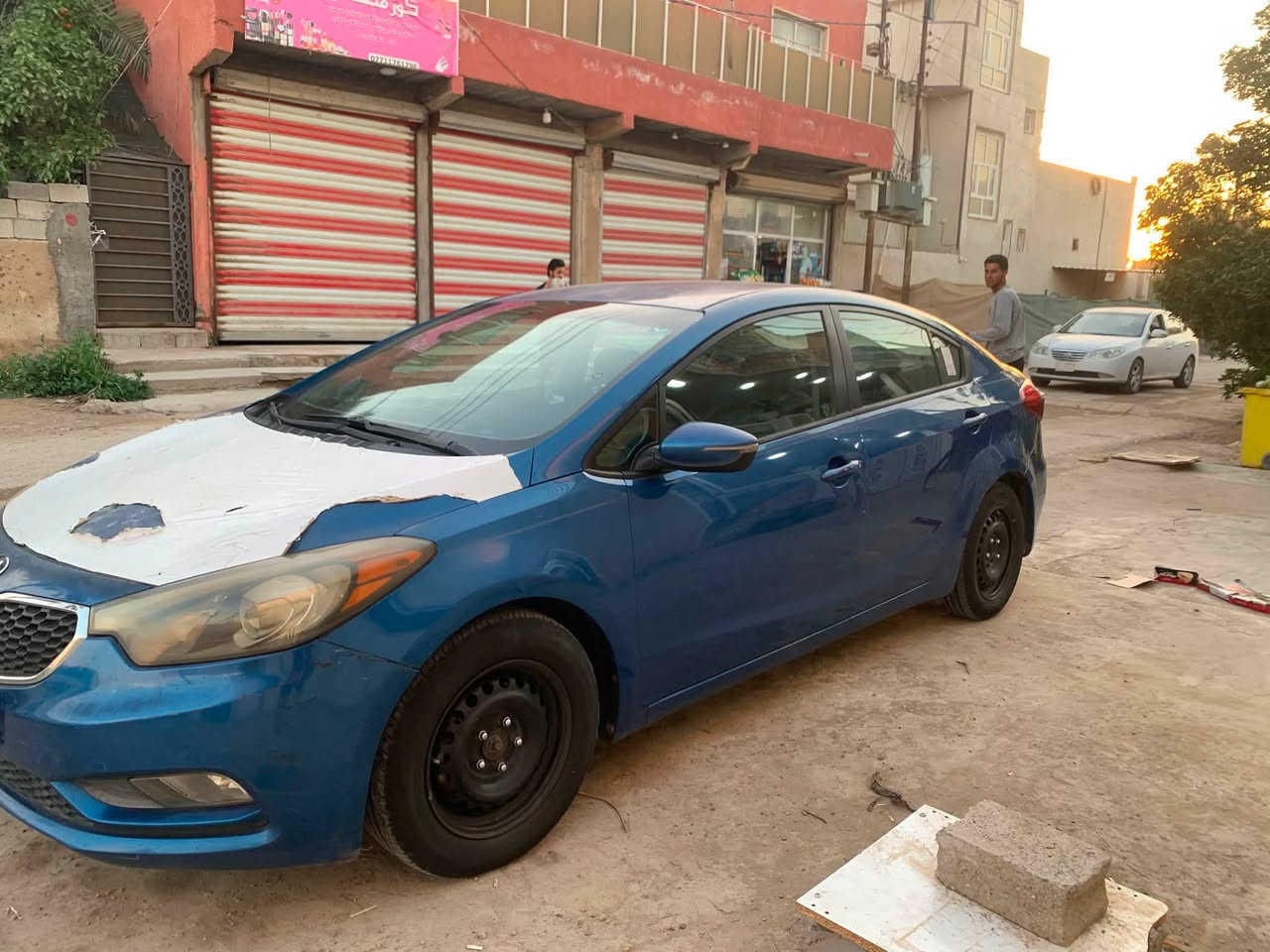 فورتي البيع او مروس موديل 14 سياره بيها قطعه وحده *********** إذا مروس احدث وانطي فرق
