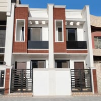 ‏🏡 للبيع دارين توأم – بغداد ‏ ‏📍 الموقع: ‏ ‏حي الجهاد – منطقة الرفاق –...