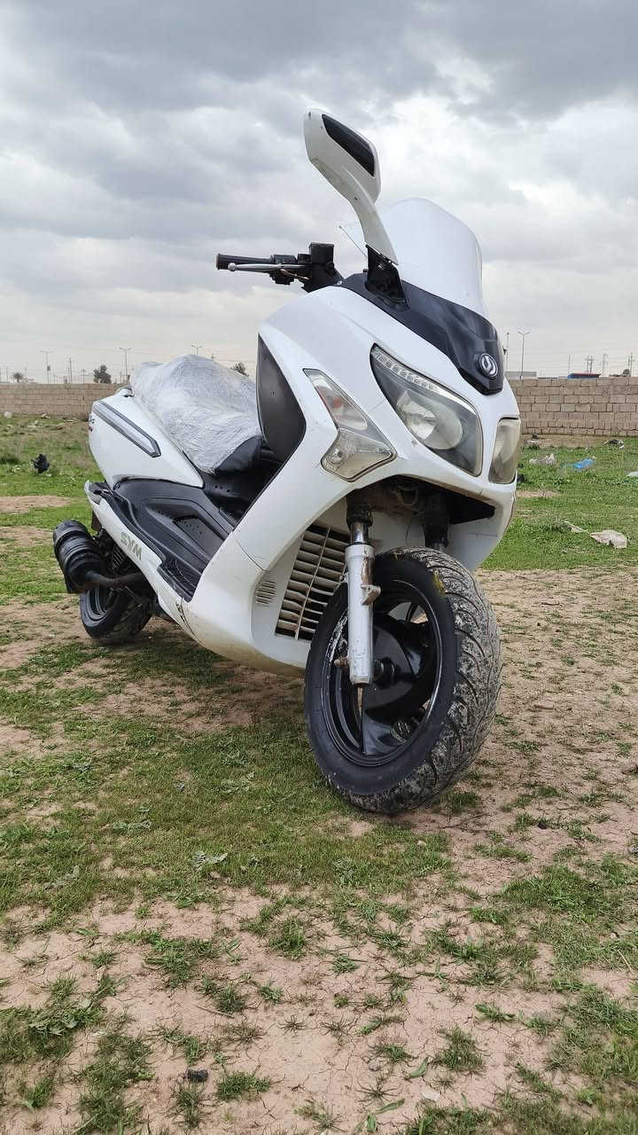 السلام عليكم أخوان عندي هاي الدراجه حجم كبير بلصور تبين صغيره
معمره مرا وحده بس 
النضافه فول احلا من الصور 
شغال كلشي ما يعوزه 
تشغيل سلف +هندر 
اشاره يمي يسار شغال خلفي شغال 
ادفع سعر عجبني ابيعك تواصل خاص


**إذا كنت صاحب هذا الإعلان وتريد حذفه لأي سبب، رجاءا أرسل رسالة إلى الدعم الفني**