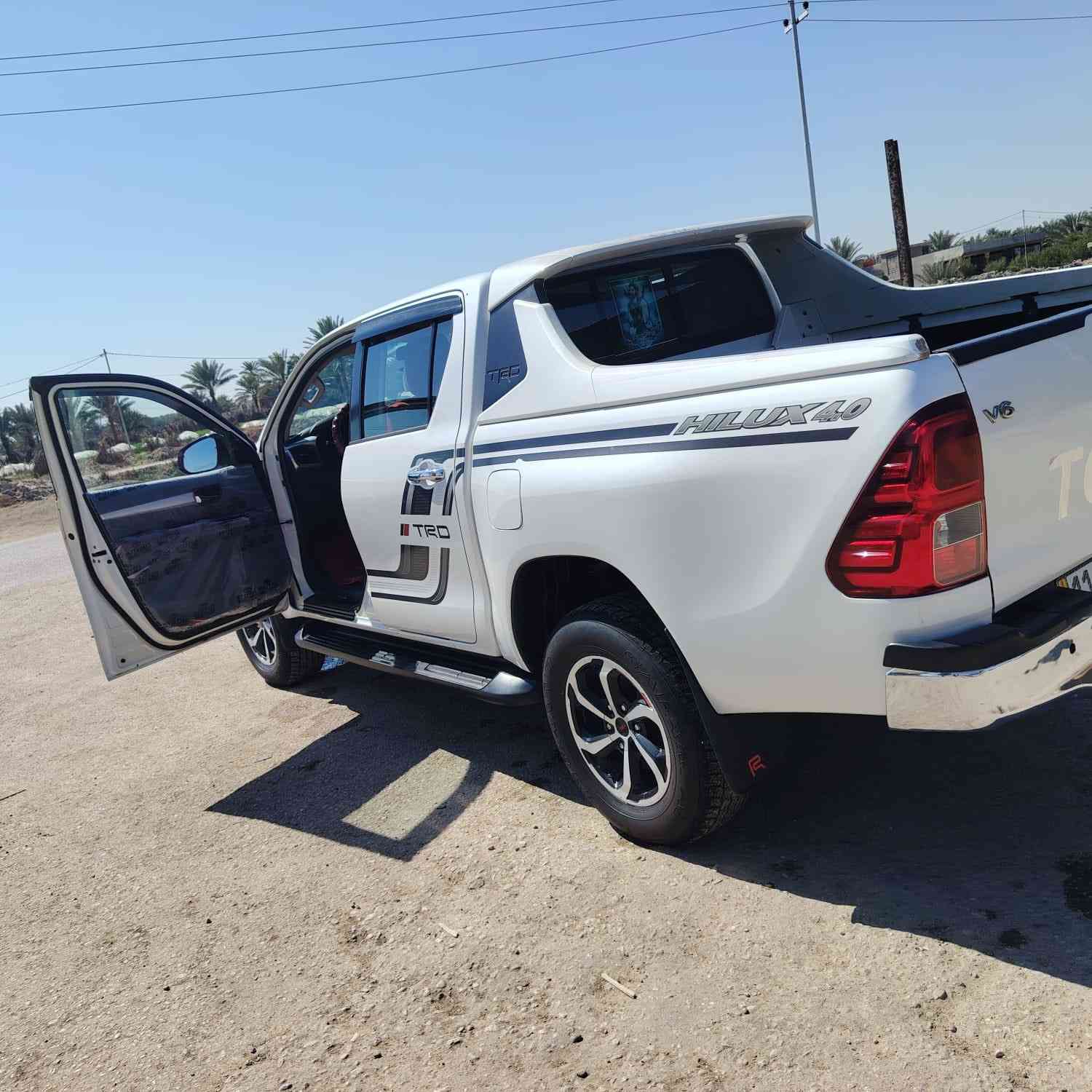 سلام عليكم سياره للبيع سياره جاهزه ونضيفه وماشيه 250  مكان بابل السعر 310 وبيه مجال بسيط ***********
