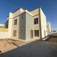 مجمع الأميرات ٢ • ٢٥٠م • ٣ غرف