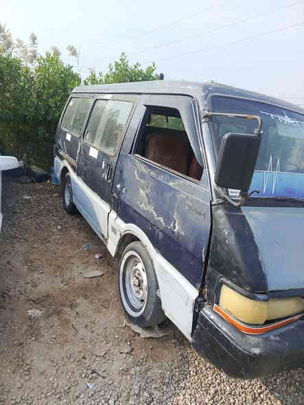 كيا بستا رقم بغداد
حمل 1993 
كير محرك مكفول
سعر 20 ورقه بيها مجال
***********
