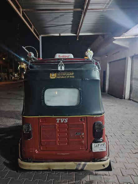 السلام عليكم 
تكتك للبيع موديل 22 شهر 5 مرقمه وكاملة من كلشي
نظيفة من مكينه وكشر شوفة العين 
سعر 7700 
تحويل ثاني يوم 
مكاني بغداد/المحمودية
