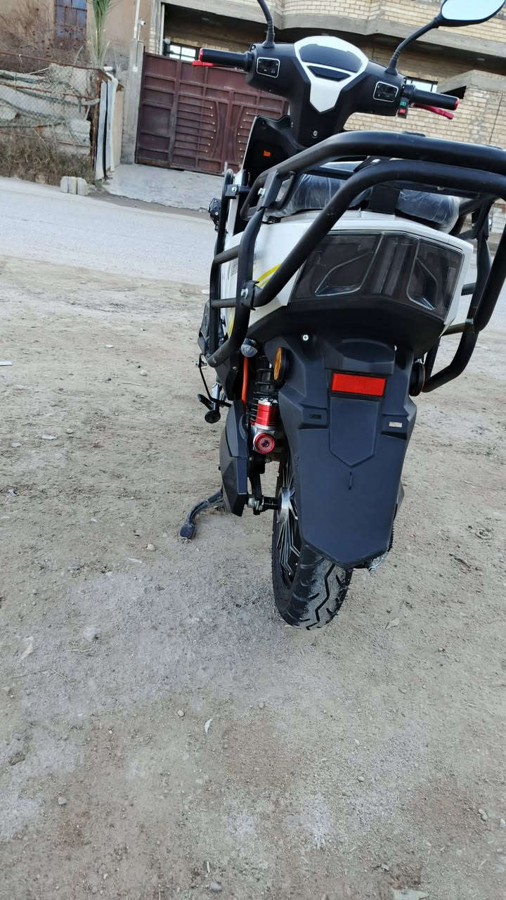 سلام عليكم دراجه سكنس موديل 2025 دراجه نضيفه حيل اخذتهه بشهر 10 دراجه نضيفه حيل اخذتهه مليون 200 رايدهه مليون 150 وبيهه مجال لين دراجه نضيفه الله شاهد اذه مو شراي لا تكسر بحلال العلم مكان بغداد أبو غريب هاذه رقمي بي وتساب ‏‪***********‬‏
