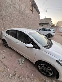 كيا سيراتو خليجي 2017 مكفولة السيارة ما عدا بارد خفيف كلش بالبونيد لا ...