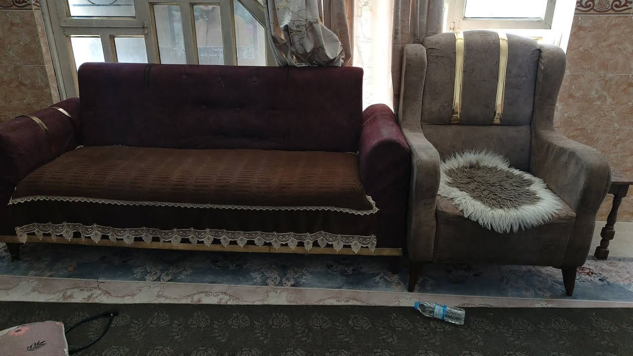 تخم للبيع ١٠ مقعد
السعر ١٣٠ اي استفسار اتصل ***********
