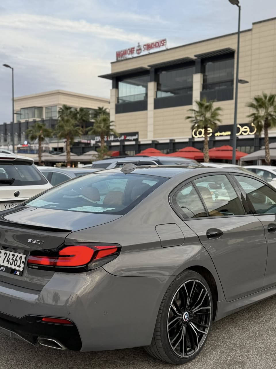 BMW 530i 2022 clean title
الفخامة الالمانية بي ام دبليو ٢٠٢٢🇩🇪
مواصفات سلايد حساسات ٣٦٠
محدثة كاملة ل M كيت
داخل قيسي مميز بلادي
ماشية ٣٦ الف ميل فقط
بها ستيكر انترتيك كلين تايتل
بدون صبغ بدون ارباك شرط الفحص
بها شوي شخط و تعديل صغير بالبونيت
دخول دهوك ابراهيم خليل

للسعر والتفاصيل *********** مع تحياتي
