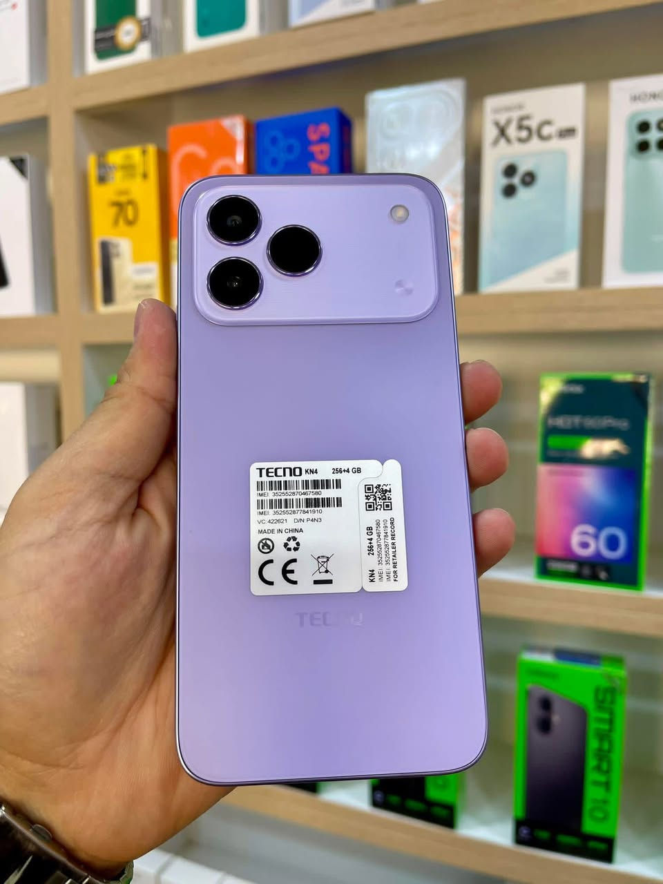 الجديد من تكنو🔥 TECNO Spark 50 🔥

📱 شاشة كبيرة 6.67 إنج من نوع LCD
⚡ معدل تحديث 120Hz لسلاسة عالية بالتصفح والألعاب
📸 كاميرا خلفية 50MP مدعومة بالذكاء الاصطناعي لصور أوضح وتفاصيل أجمل
🚀 معالج ثماني النواة 
💾 سعة تخزين داخلية 256GB 
🔋 بطارية عملاقة 7000mAh تدوم حتى يومين استخدام
⚡ يدعم الشحن السريع  
عرض العيد 🎺سعر 200 الف فقط 💥

#المدار_الجديد _الاول ويبقى الاول 💯 ضمان حقيقي ننطيك وانسب سعر بالسوق 👌🏅
• متواجدين يومياً من الساعة 9 صباحاً وحتى 9 ليلاً.
📍 موقعنا السماوه _شارع باتا_
_مقابل مجمع
المثنى الطبي —مجاور ازياء قصي ايدام@إشارة
الاتصال واتساب: ***********☎️
الاتصال المباشر: ***********☎️
يتوفر لدينا توصيل 🚕 داخل المحافظه مجاني
