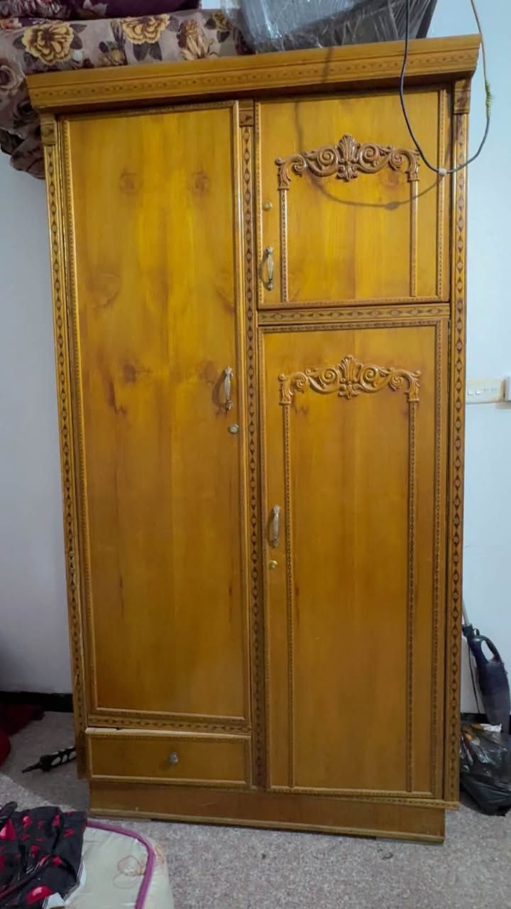 لمرايه ب ١٠
الكنتور صاج ب ٢٠٠

كومدي ب  جديد نضيف ٥٠

سندانات زرع ثنينهن ب ٣٥

لبلبل ب ١٠٠ اليف طينه تغريد فول

لقفص ب ٥٠ النركيله ب ٣٠هيه وجنطه   ولغرفه نقص بس كنتور مرايه موجوده وجربايه هم ريدها صاج من هذن قويات ريدها ب ١٠٠سعار قفل عنوان جوادين شعله وتساب ***********
