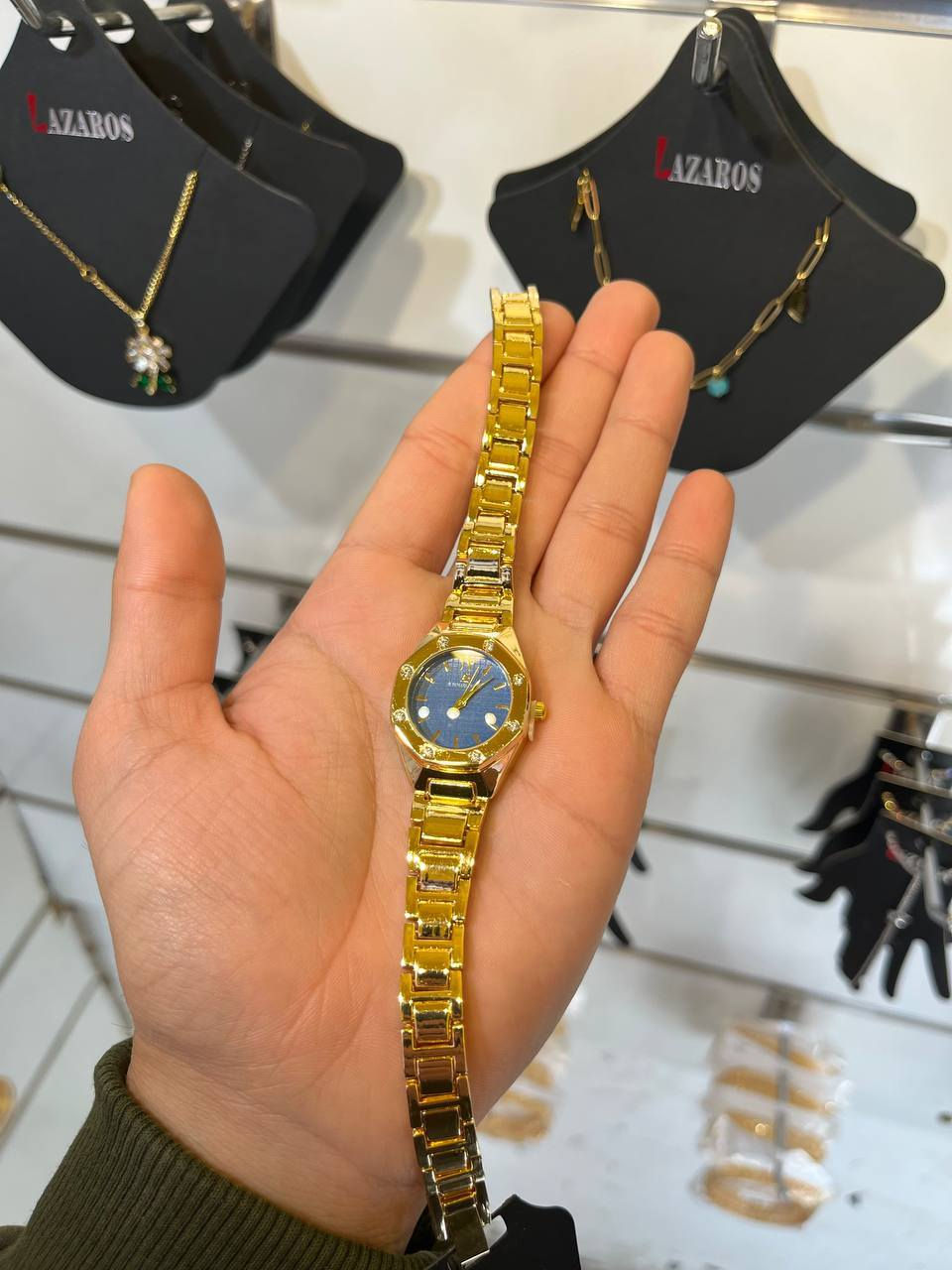 ساعات نسائية 
سعر القطعة 8 الف


**إذا كنت صاحب هذا الإعلان وتريد حذفه لأي سبب، رجاءا أرسل رسالة إلى الدعم الفني**