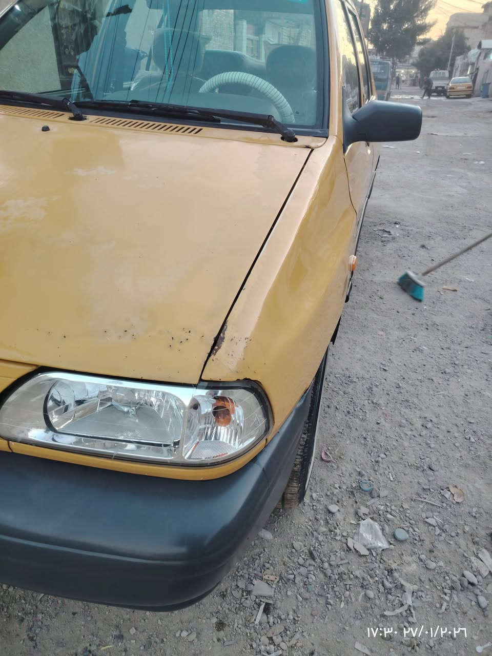 السلام عليكم
سيارة حلوة ونظيفه موديل ١٥ بسمه تحويل ثاني يوم رقم بغداد نكليزي كير ومحرك كفاله
تجي وتشوف بعينك 
مكاني بغداد  (السعر ٣٨)
مصفرة هيئه وغرامات
مامتواجد عل فيس
***********
