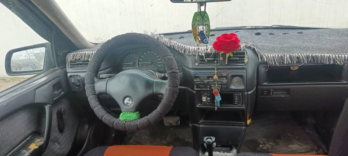 اوبل فكترا حجم 18موديل 92 كير اوتوماتيك محرك وكير بشرط شرط الوكاله والتحويل  للبيع او للمراوس للاستفسار اتصل علئ الرقم/***********
