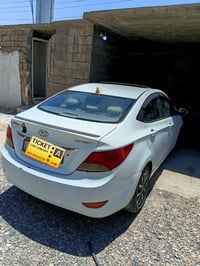 اكسنت ٢٠١١ • محرك ١٦٠٠ • فتحة بالسقف