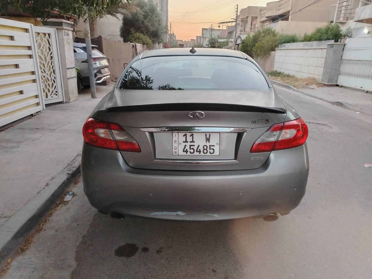 السلام عليكم
للبيع انفنتي M37 2013
السياره وارد امريكي بدون غرق بدون  حادث بدون ايرباك  فقط سرقة قطع وشادين غير قطع وصابغين السيارة
بصمة
سلايد
مري شفط وقلابة عند الرجوع
كشنات جلد وكهرباء وتدفئة وتبريد
خرن كراسي
ستيرن كهرباء وتدفئة
دعامية امامية S
لايتات جدد مع زرع عدسات لايت نهار
تبريد ثلج
بك لايت لد  جديد 
محرك وكير مكفولات
ويل كب تو سايز ١٨ مع زوج تايرات جدد
شاشة اندرويد ابل كار بلي و اندرويد اوتو مع تشغيل الويز وجميع البرامج كامرا دوارة
حساسات خلفية 
 والسيارة وبيها مكانات جاردة
الداخل جديد لوك
بغداد السيدية
***********
السعر ٩٥ وبيها مجال بسيط
