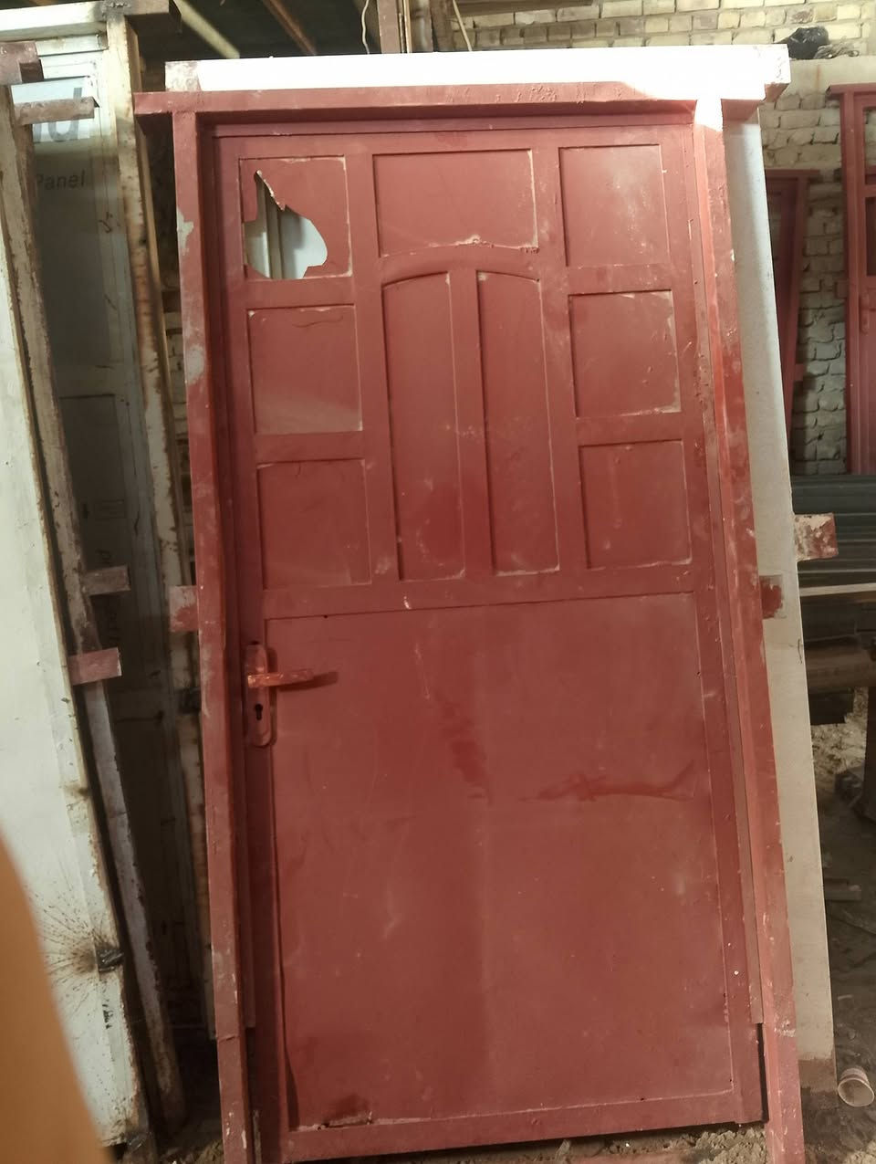 متواجد أبواب وشبابيك مستخدم. متواجد في المحل على مدار اليوم 
لأستفسار على خاص او الاتصال على 
 رقم الهاتف***********
واتساب ***********
