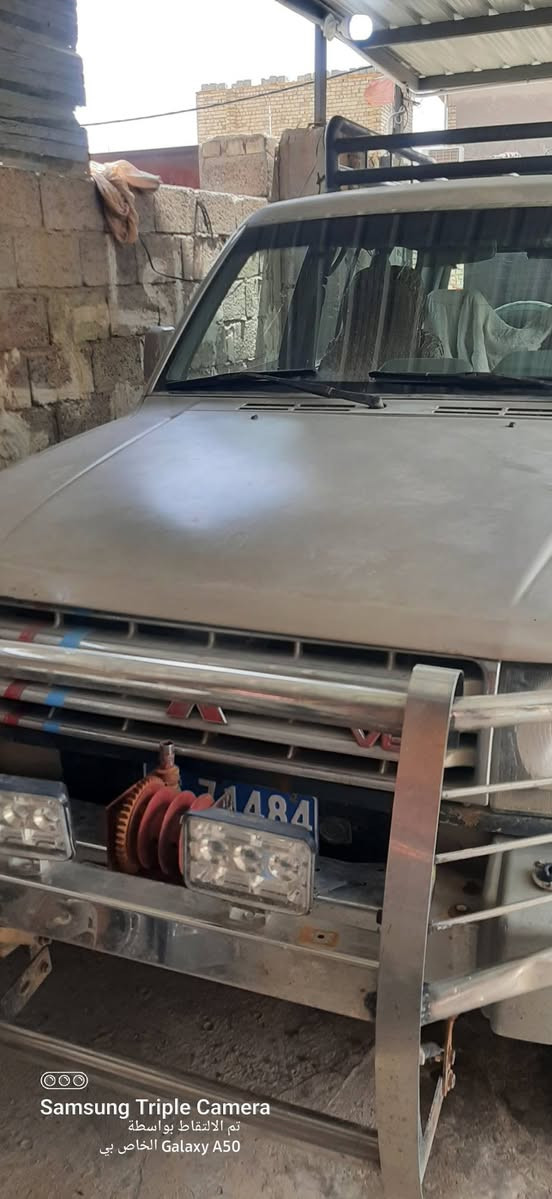 باجيرو ميستبوشي موديل ٩٣ محور محرك فيفتي رقم بغداد  سعر ٤٠      ***********   واسط الصويره
