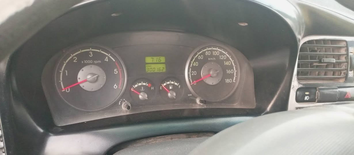 السلام عليكم 
 مكلف بل نشر.... كيه حمل 2006 رقم بغداد تحويل ثاني يوم 

محرك وكير و اكسن مكفولات
شاصي مكفولل.. رقم شاصي واضح 
السعر 85  وبيه مجال 
***********
مكاني واسط، ناحية سيد الشهداء  شارع 20
