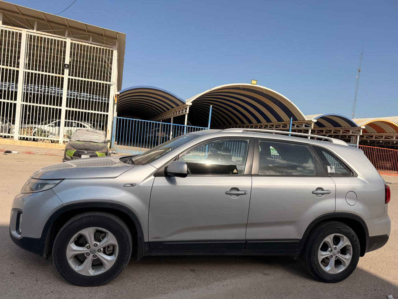 مواصفات بدون فتحة /سويج / داخل مخمل
مكفولة من الضربه 
بيها فقط شخوط شخط بدور الجاملغ الخلفي و الباب الامامي جهة الراكب 
و اكو شخوط بالدعاميات وملاحظات بسيطة
السيارة بحالة ممتازة كير ومحرك وكهربائيات وحدادية 
مكلف بالنشر وهذا رقم صاحب السيارة
‏‪***********‬‏ النجف, العراق
