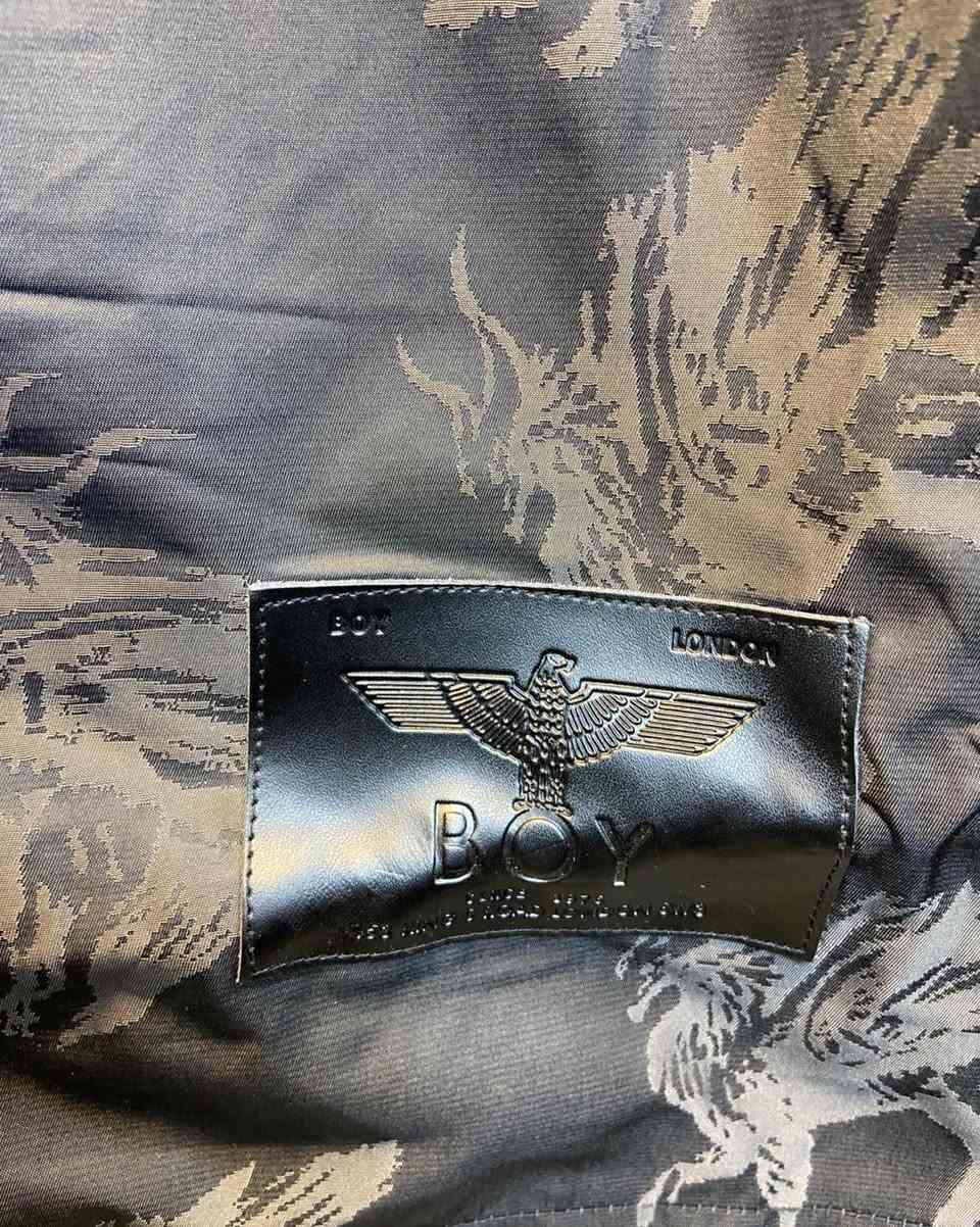 مامستخدم اصلي 
قياس M
حجز ***********
