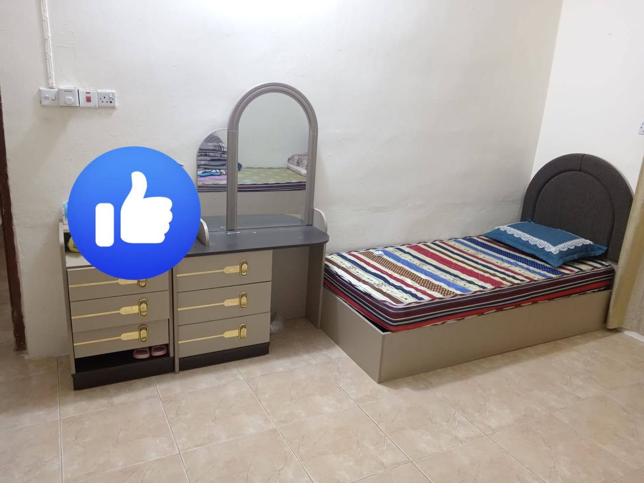 غرفة جديدة لك مستخدمة شي قليل كلش تركي موديل حديث ٢٠٢٥
السعر ٨٢٥ الف دينار فقط

للتواصل على الخاص او الاتصال بالرقم ***********
