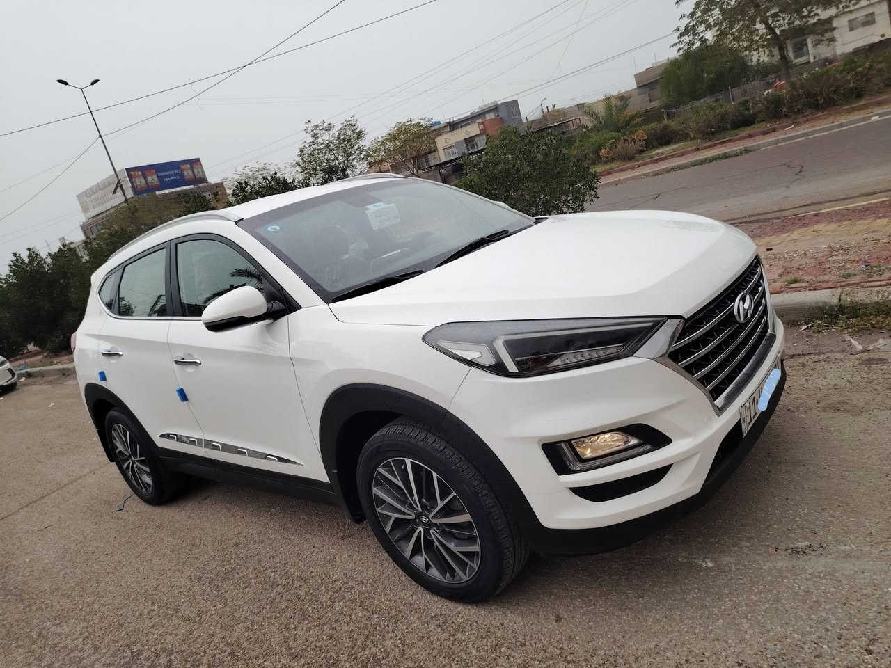 السلام عليكم..شركة الكاصد..
توسان 2020 خلجيه فول موصفات.. تجي هاند بريك بل الرجل.. 
بدون فتحه...
كفاله من الصبغ والتبديل الطخات..
محرك 2000 دوش..ماشيه    39 الف تراي مال زيرووو.. 
البجم 5 عدسات وعدسه دواره.. 
بصمه... تشغيل..
مري شفط وترحيب..
شاشه وكامره دواره..
حساس خلفي امامي.. 
دكمة مود درايف..
خمسه ويل كب.. 
سبير منازل.. 
تبريد خلفي امامي.. 
تبريد جكمچه.. 
الكشنات كهرباء2 وجلد لونين بقلاوه.. 
السياره كفاله عامه حتى الدعاميات كفاله.. 
باسمي شخصيآ.. 
محرك وكير وتبريد كله شركه برغي ممفتوح بيها.. حتى مي الشركه بيه  ماكو سياره جديده وبل العافيه عل الياخذها 
مكاني بغداد الكرخ حي الجهاد ..
هذه رقمي ***********
للبيع غاز والي يدور جديد خل يتصل ويدلل
