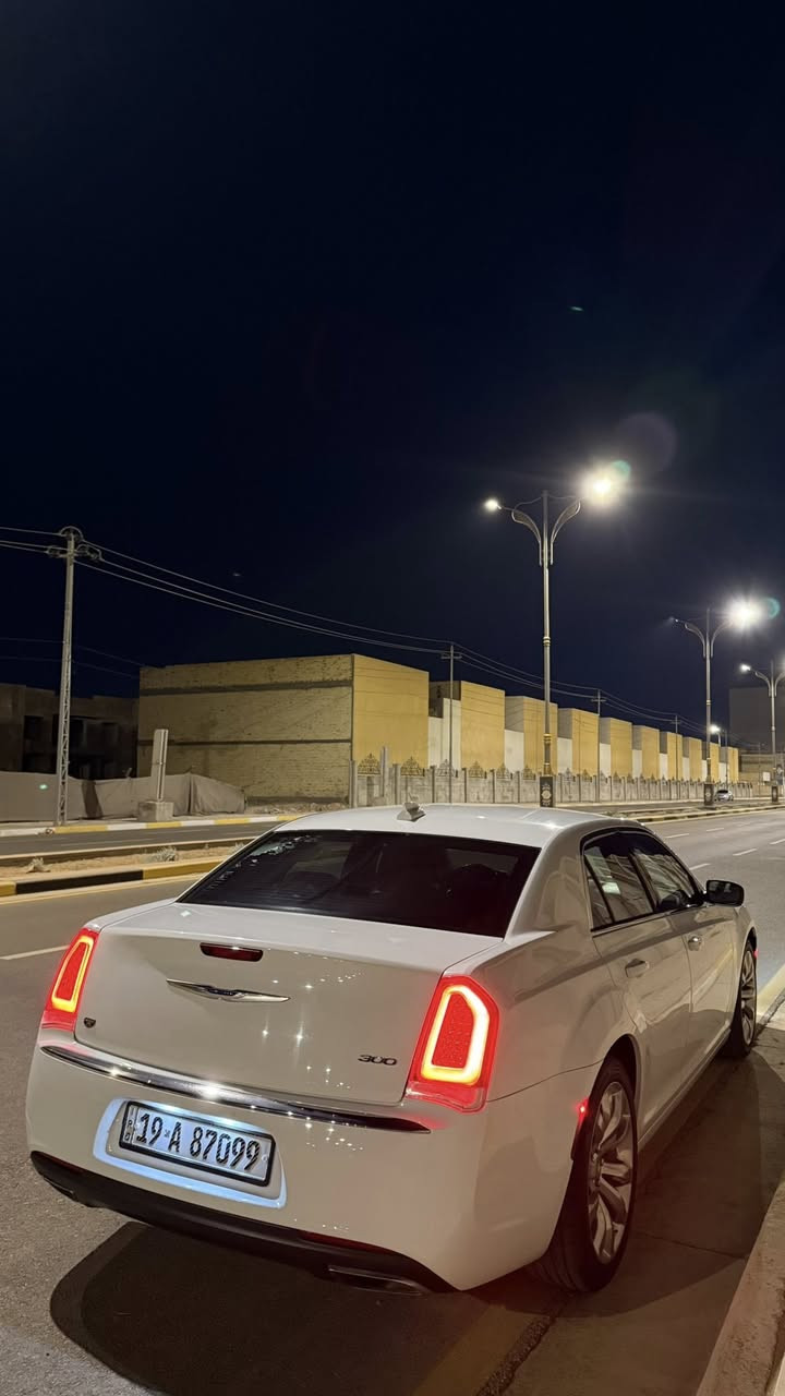 سلام عليكم 
كرايسلر 300 تورنگ
اوباما 2018 
دخول جديد رقم كربلاء 
داخلة قبل اربع اشهر 
ماشيه ١١٥ الف 
كشناج جلد وتدفئة 
مري هيتر 
ومواصفات التورنك معروفة 
داخلة كلين بس دعاميه 
بعد الفحص طلع باب كلير وجاملغ مفتوح 
مكان السياره كربلاء 
سياره جديدة وحلوه كلش 
معروضه بسعر 225 
***********
تجي تشوف السياره وتدلل 
@
