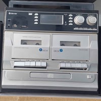 جهاز اوربي • سماعات مفصولات • سي دي وفلاش