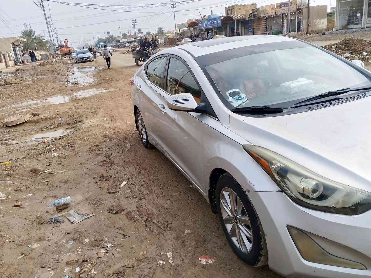 السلام عليكم 
النترا 2015وارد أمريكي رقم واسط
 بسمي مكاني كوت
الحادث موجود بالصوره
***********
