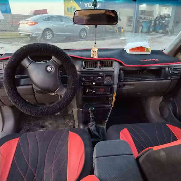 اوبل فكترا مديل 1991كير مكينه شرط كابون بانزين بيها شرط التحويل سعرها 38قفل صبغ جماليه فقط***********
