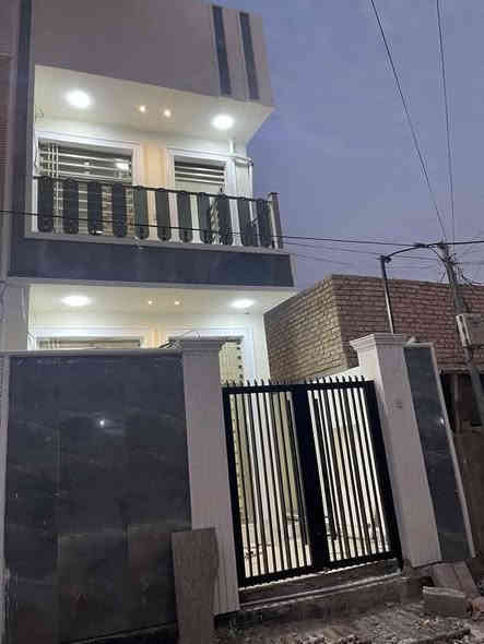 🔅 دور عدد2 بناء حديث طابو زراعي  سند 25 
     🔅بناء حديث   🔆
⚜️ المســــاحة⚜️ لكل دار 100م     
⚜️ العنــــوان ⚜️ حلة الأساتذة خلف مديرية العشائر 

            🔆  الــتـــفـــــاصـيــــل  🔆
 بـنــاء نظيف طابقين كافة الخدمات مجاري والمنطقة مشمول بابتبليط  يحتوي على غرفة نوم عدد 3  كليدور صالة مطبخ  مجمع صحيات  عدد2 
🔱الــســعـــر ا   /135 للدار الواحد /     🔱 

⚜️⚜️⚜️⚜️⚜️⚜️⚜️        
((للاستفســار مراجعـة  # مكتب المستشار للعقارات _والمقــاولات_العامــة
  َنـستـقـبل جـمـيع الـعروض الـعـقاريـه ↪️
بـيع -شـراء - تـعـقيب - إجـازة بـناء - إفـراز- رهـن وكافة الدوانم الزراعية  والقطع والأراضي الزراعية-  ومن لديه دور شقق محال مشتملات للأيجار))
العنــوان : حلة / حي الامام علي الفرع المجاور لمطبعة حي الامام  أو مجاور قصابة  الاخوين   او الاتصال على الارقام.🟡🟡📞📞📞♾
 🔆📞***********
*******+
***********
***********
