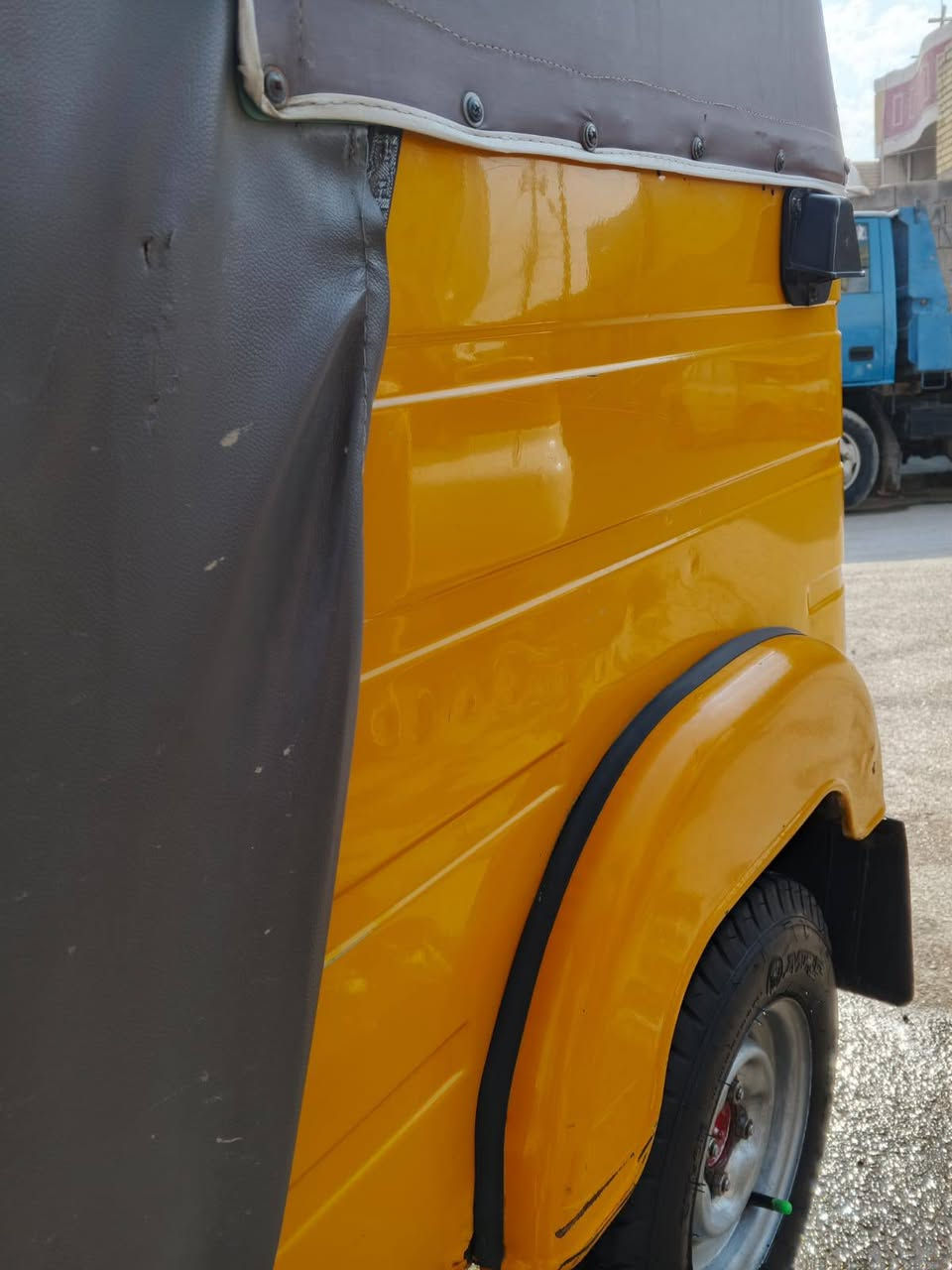 اسلام عليكم تكتك موديل 19.رقم سنويه نكليزي بسمي لاضربه ولا صبغ تراي مال زيرو السعر 6700 الشراي يتصل على رقم ***********
