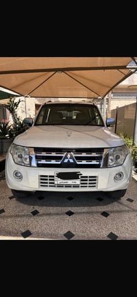 باجيرو  فول مواصفات حبتور موديل 2014 كفاله عامه بيها بارد شبر مأشر فقط...