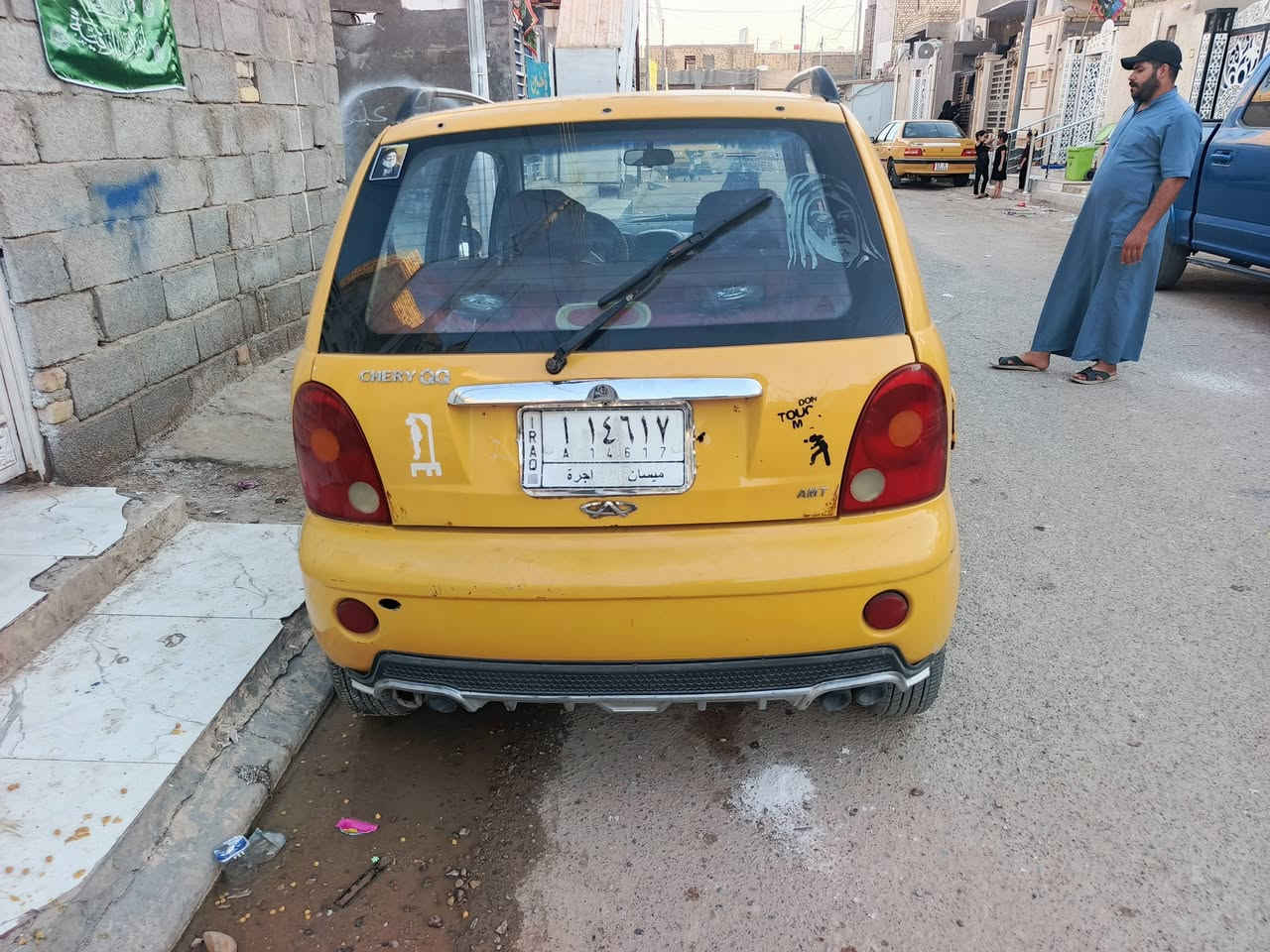 السلام عليكم كيو كيو للبيع موديل 10 مكفولة من كشره محرك كير تبريد شغال عوزه بس غاز سنويه ل29 مصفره غرامات وهيئة كير كادي مكينه 1600 اربع بستن كهربائيات كلها شغاله السعر 16وبيه مجال قليل اتصل *********** مكلف بالنشر اتصل براعيها
